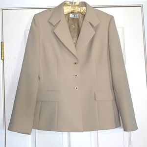 Natural 6 Petite Blazer